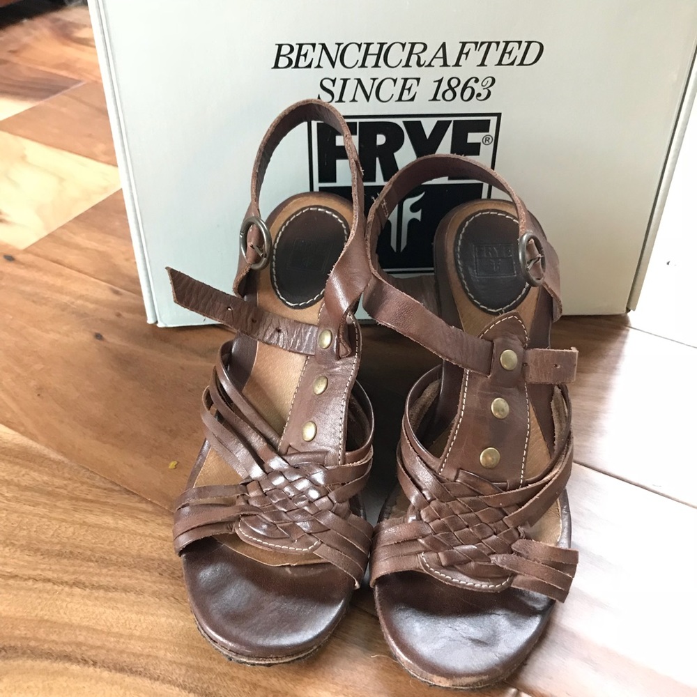 Frye Gabrielle T Strap shoes